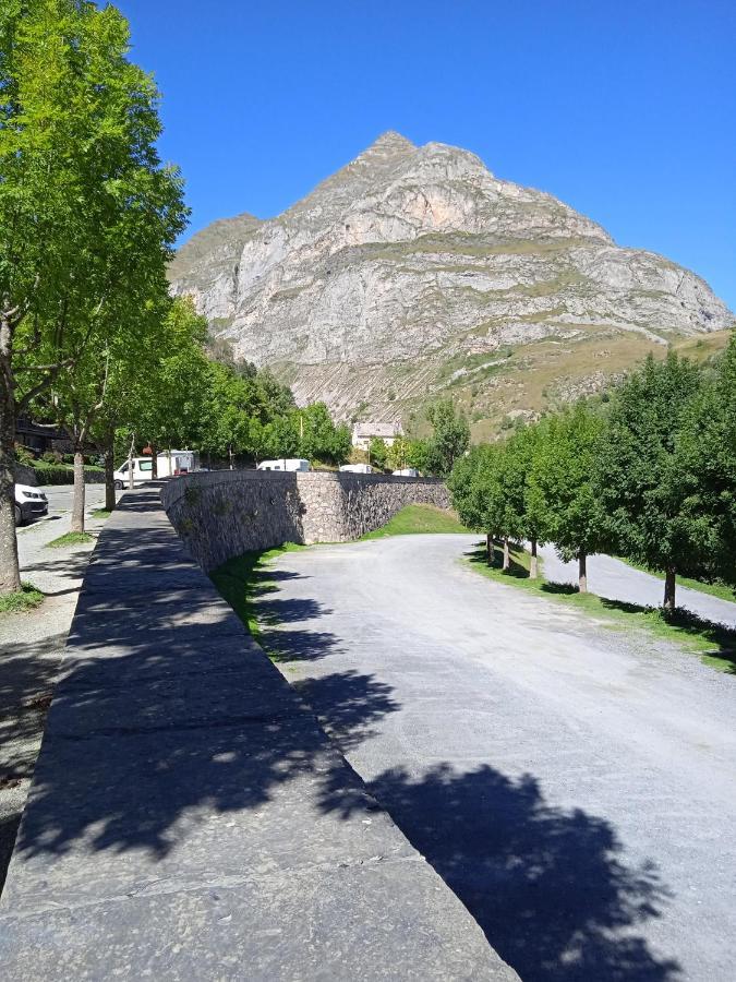 Studio Cerisema Pyrenees Zenith 吕兹-圣索沃尔 外观 照片