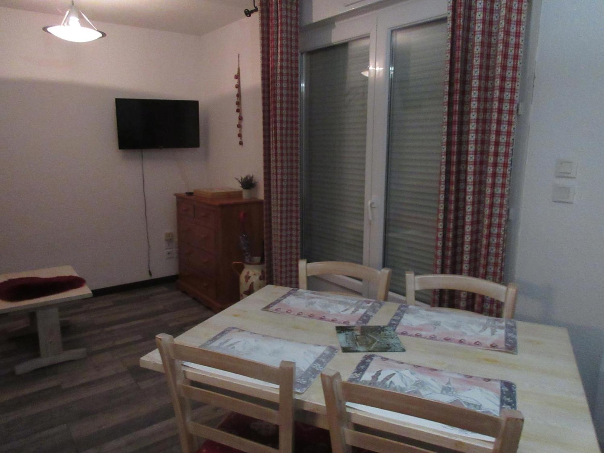 Studio Cerisema Pyrenees Zenith 吕兹-圣索沃尔 外观 照片